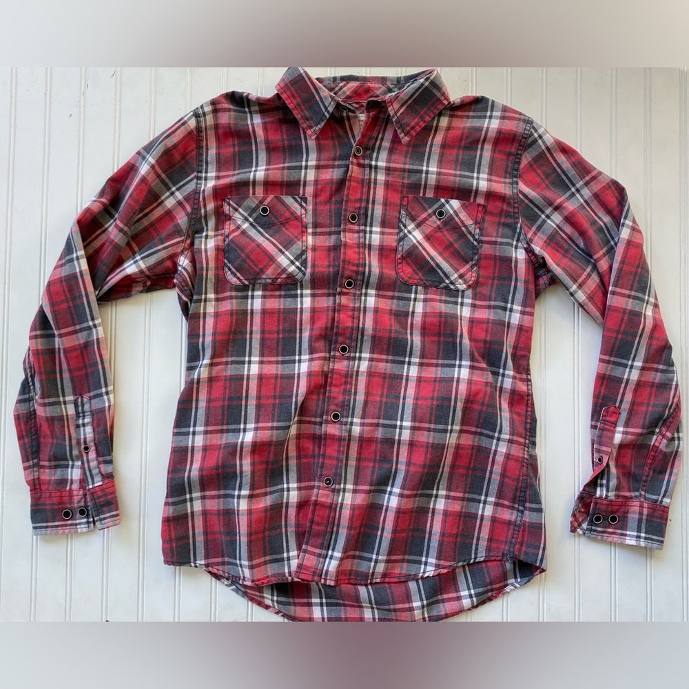 Red Plaid Button Up Long Sleeve Shirt - Men’s Large - Brand Weatherproof Vintage